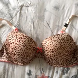 NWT Victoria’s Secret bra
